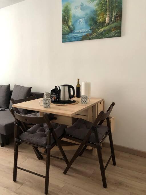 Superbe Appartement Meuble Refait A Neuf Tricastin Pierrelatte Luaran gambar