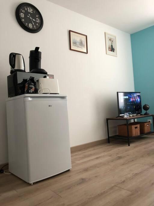 Superbe Appartement Meuble Refait A Neuf Tricastin Pierrelatte Luaran gambar